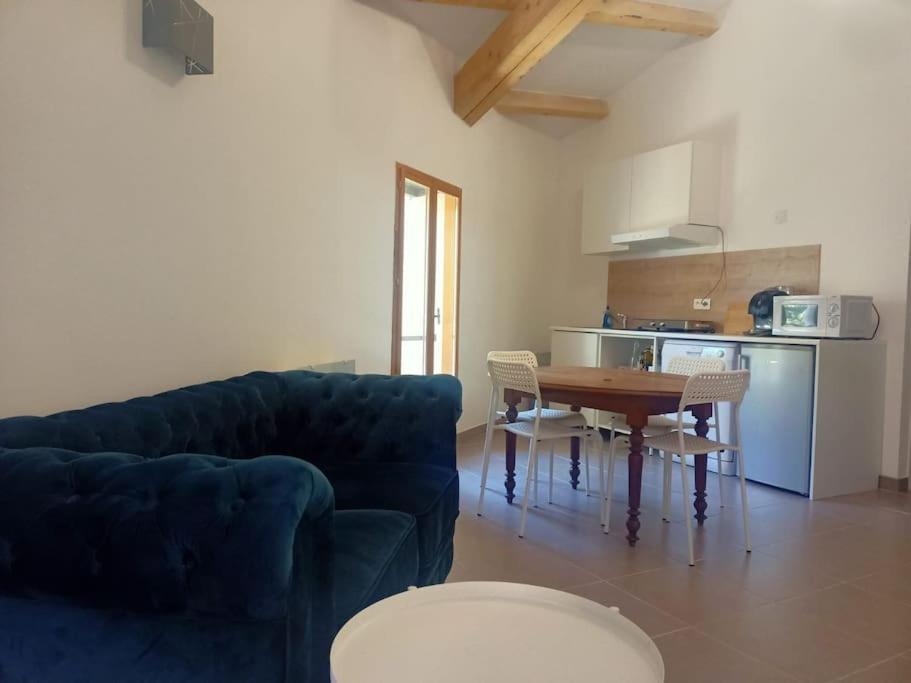 Le Clos Du Pin Thezan-les-Beziers エクステリア 写真
